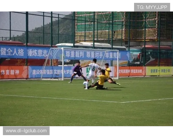 淮安高中足球训练计划探索提升学生竞技水平与团队协作能力