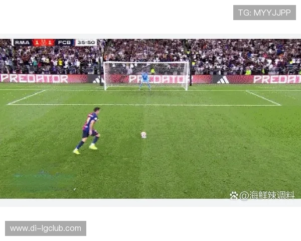 聚焦足球意外飞出场外巧妙过人精彩瞬间引发全场震撼讨论热烈热议